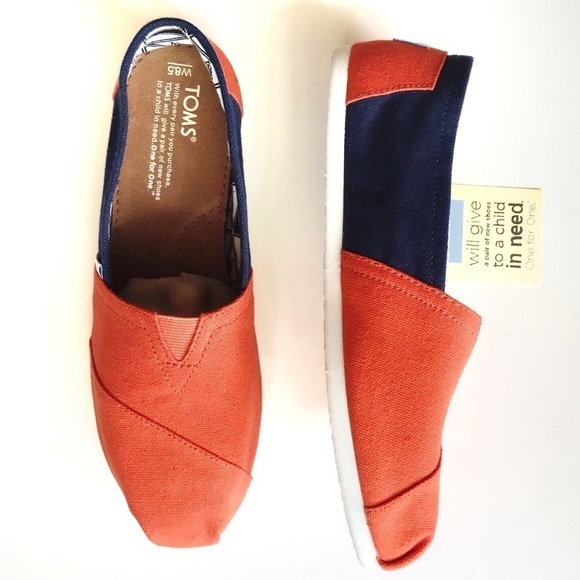 Tom’s limited edition orange/blue campus classics - Picture 2 of 7